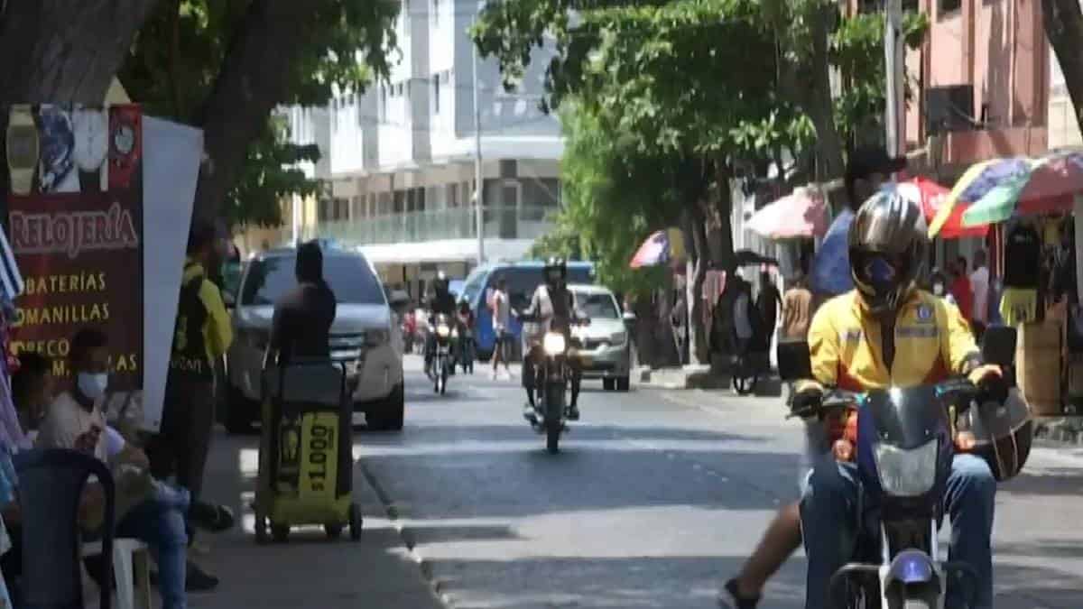 Vuelve el pico y placa a Santa Marta y se modifica el toque de queda