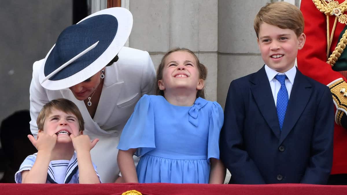 Memes del bisnieto de Isabel II, Luis de Cambridge