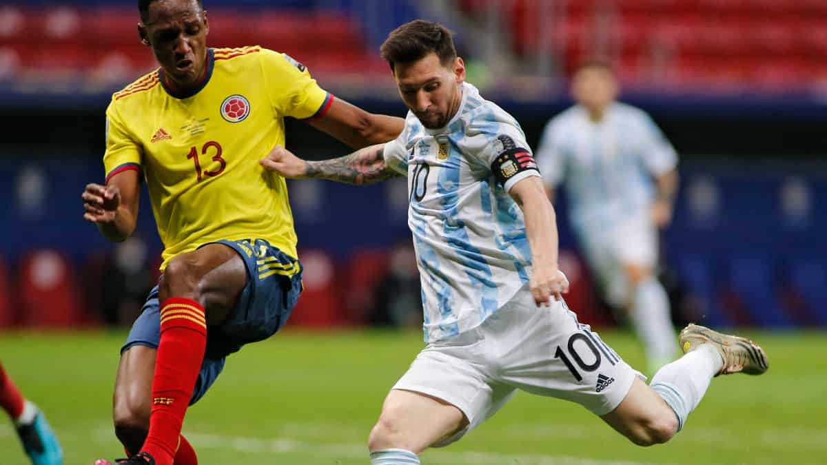 Lionel Messi frente a Colombia