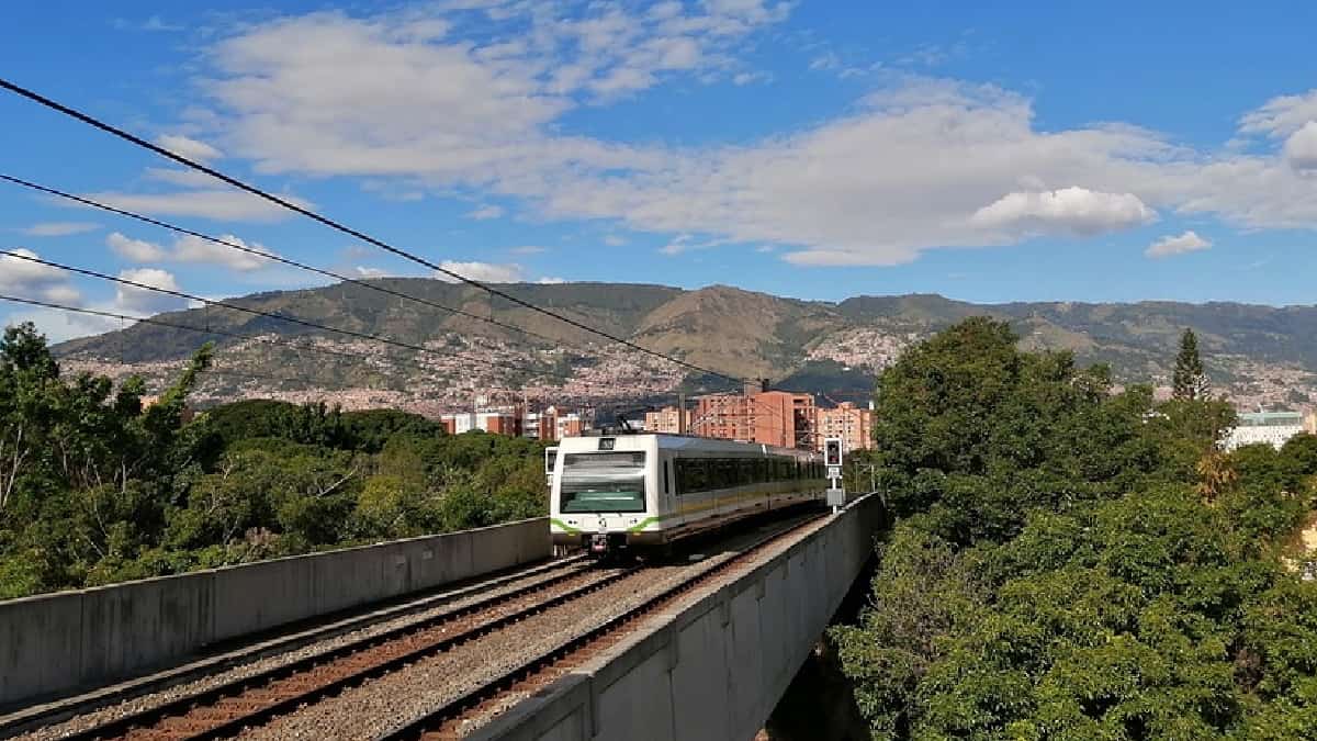 Metro de Medellín. Informe sobre muerte de dos funcionarios.