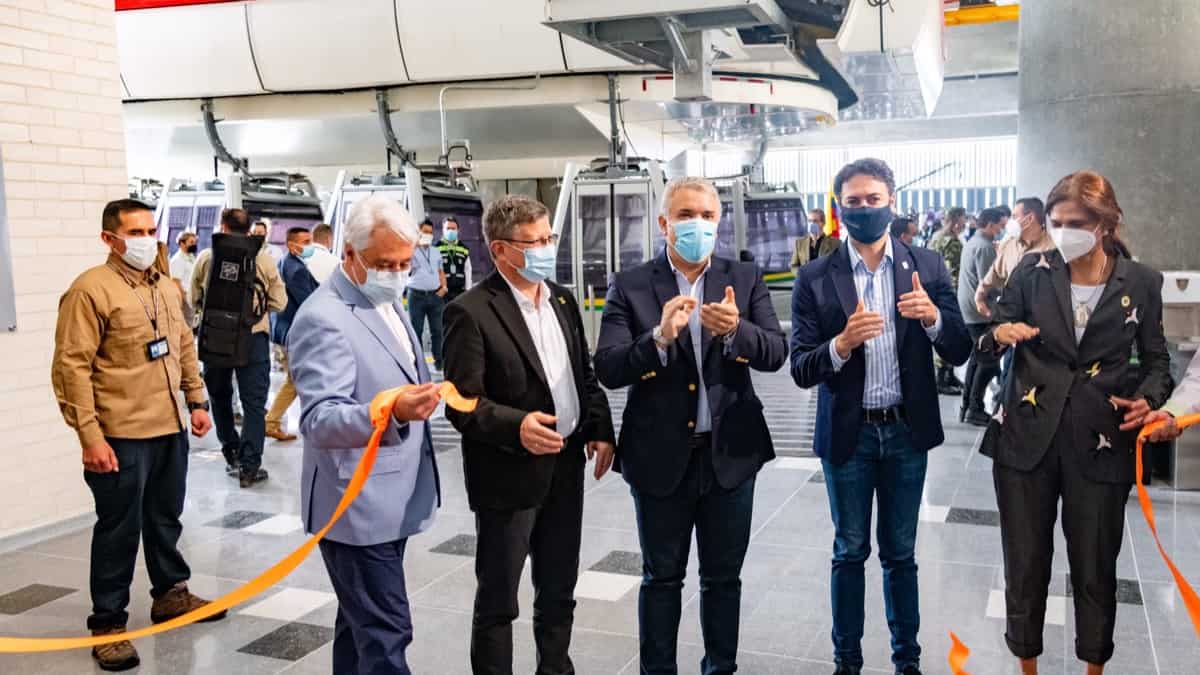 Inauguración metrocable en Medellín