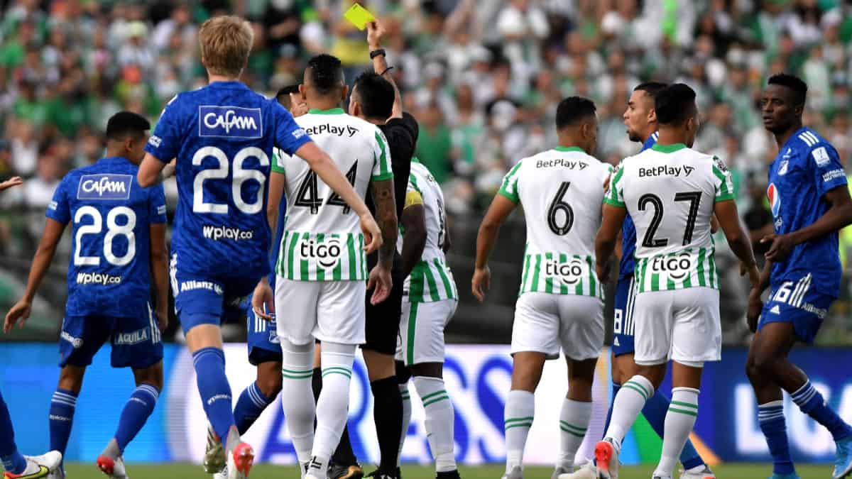 Ministro del Deporte habló de hinchas violentos de Nacional