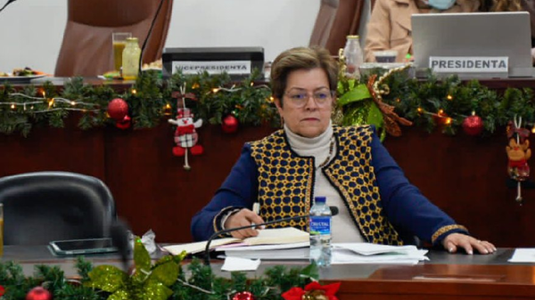 Mintrabajo denuncia precarias condiciones laborales en empresas: empleadas usan pañales para no ir al baño