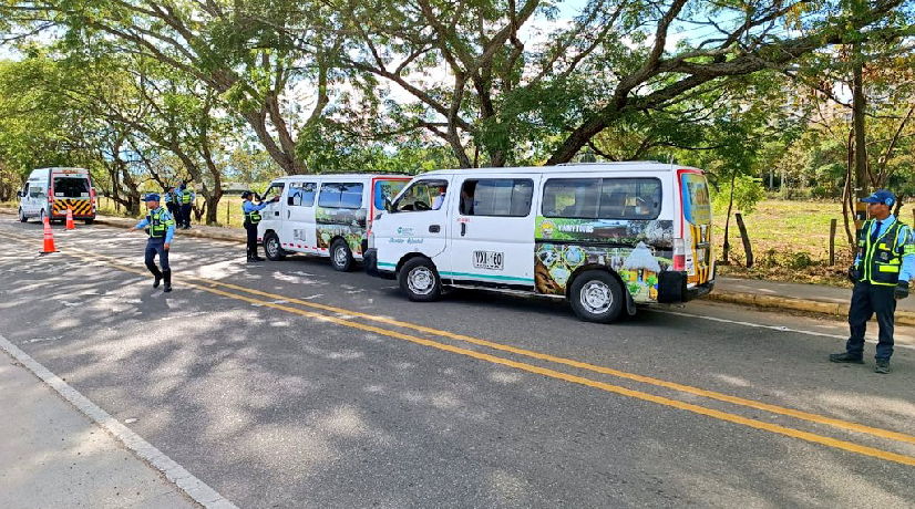 Movilidad segura por las vías del país