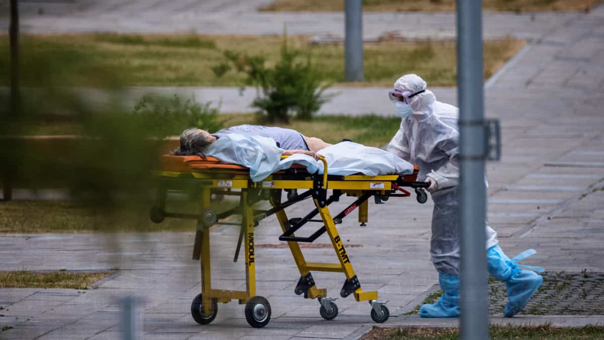 Ecuador prende alarmas por primeras muertes por variante delta