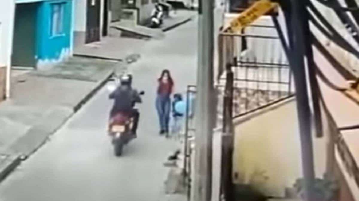 Mujer sufrió acoso en plena calle y en frente de su hijo