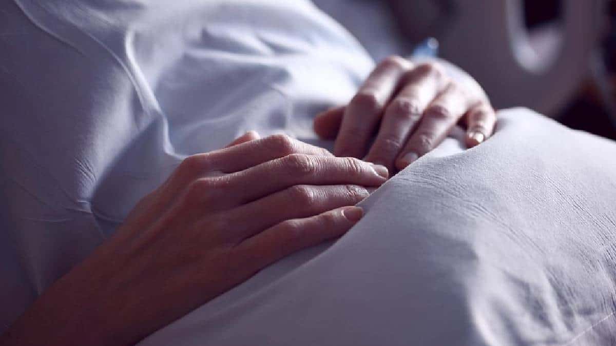Mujer hospitalizada, referencia - Foto Pixabay. Mujer casi muere al sostener relaciones sexuales