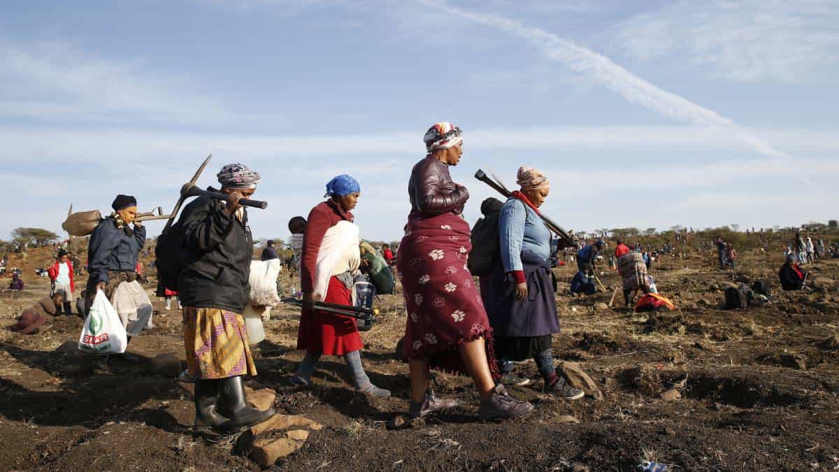 Sudáfrica considera aprobar ley que permita la poliandria.
