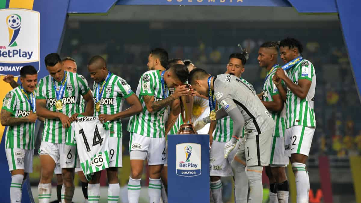 Alex Castro pidió matrimonio en título de Nacional de Copa BetPlay