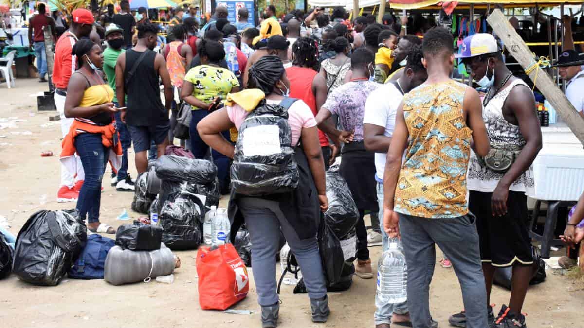 "Esto lo tenemos que resolver entre los dos": presidente Duque a Panamá por crisis migratoria