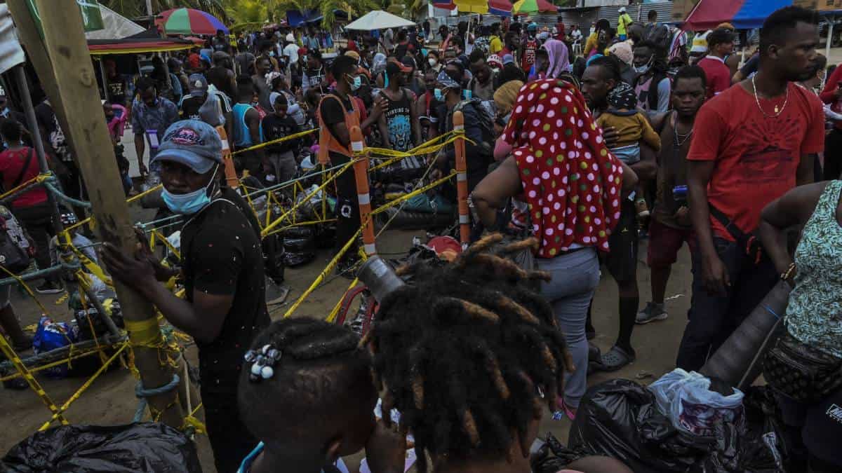 Colombia y Panamá acuerdan controles para el flujo de migrantes en la frontera