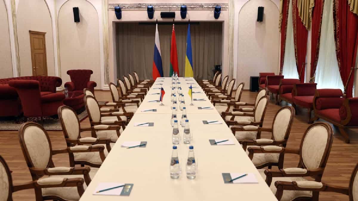 Inició en Bielorrusia la tercera negociación entre Rusia y Ucrania