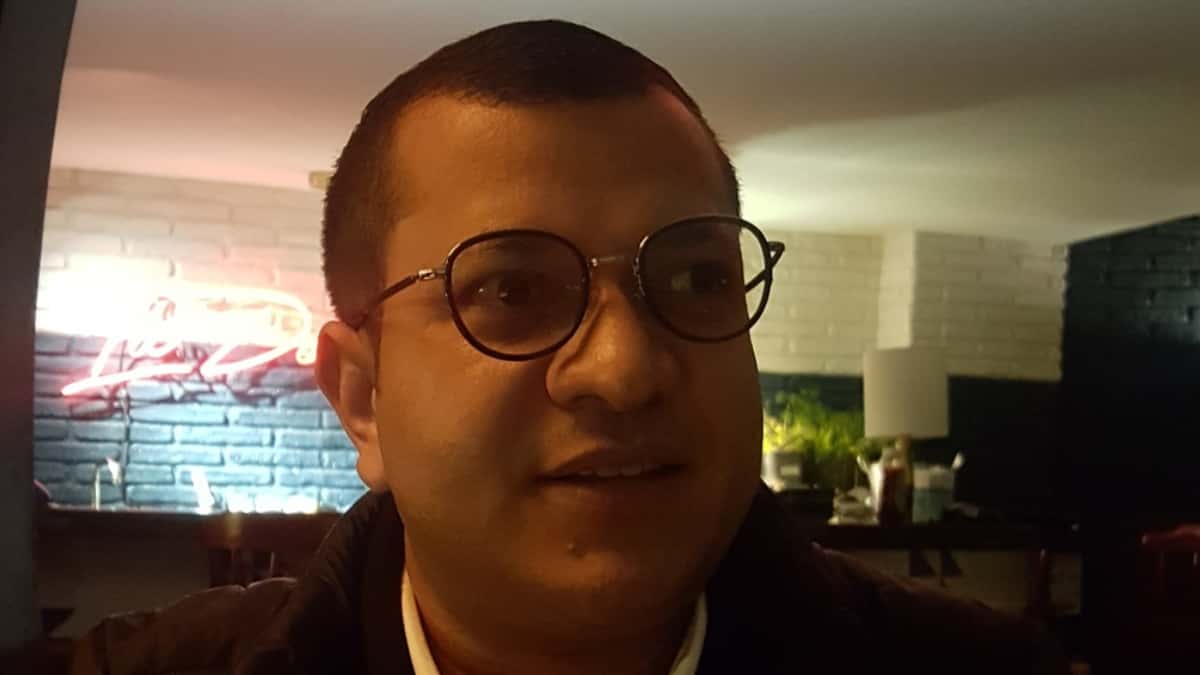 Carlos Carvajal, sacerdote acusado de violar a niña de 13 años en Córdoba.