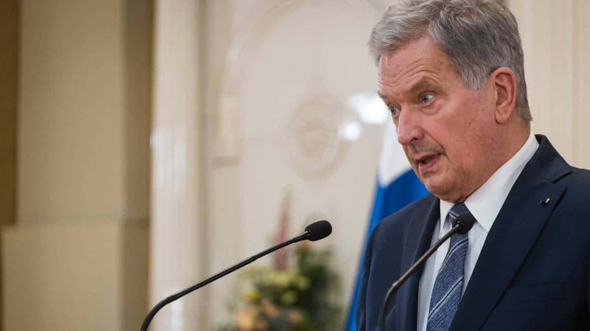 Finlandia confirmó solicitud de adhesióna la OTAN