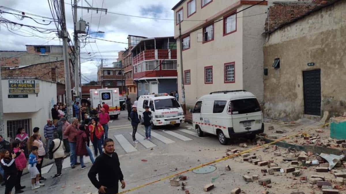Explosión de tubería de gas dejó tres heridos en Bogotá