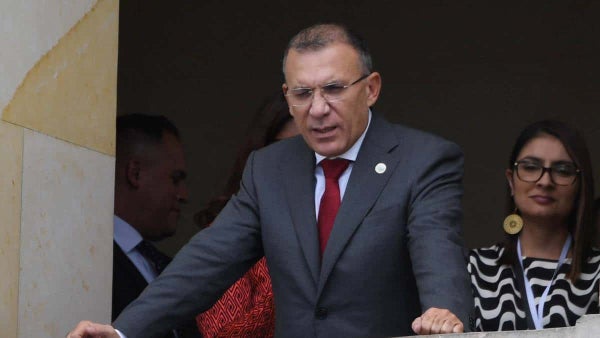 "No está bien, no es amable con Colombia": Roy Barreras sobre regreso de visas para viajar a Reino Unido "No está bien, no es amable con Colombia": Roy Barreras sobre regreso de visas para viajar a Reino Unido