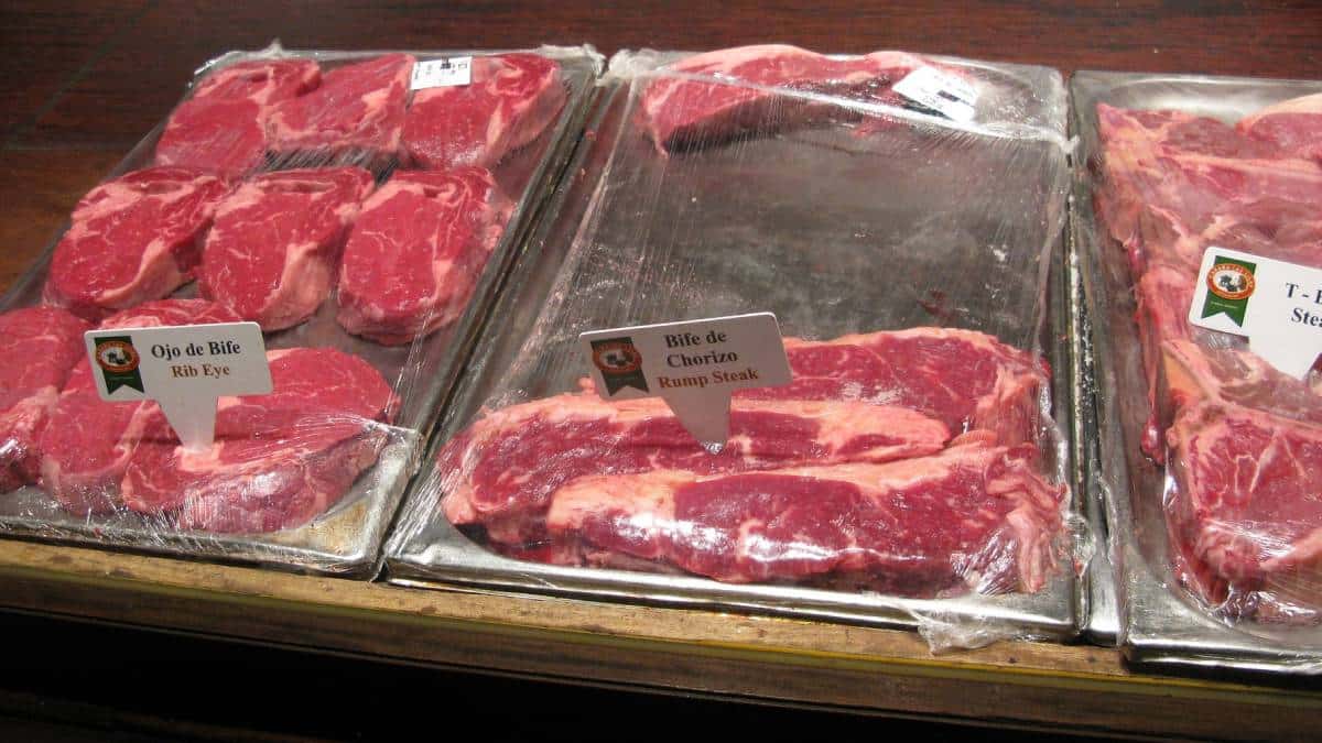 ¿Habrá ajustes en los precios de la carne y las tarifas de luz?
