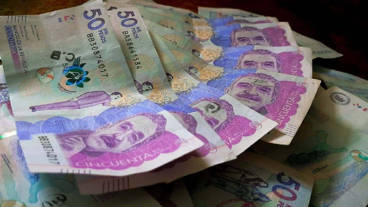 Qué es la desindexación del salario mínimo en Colombia