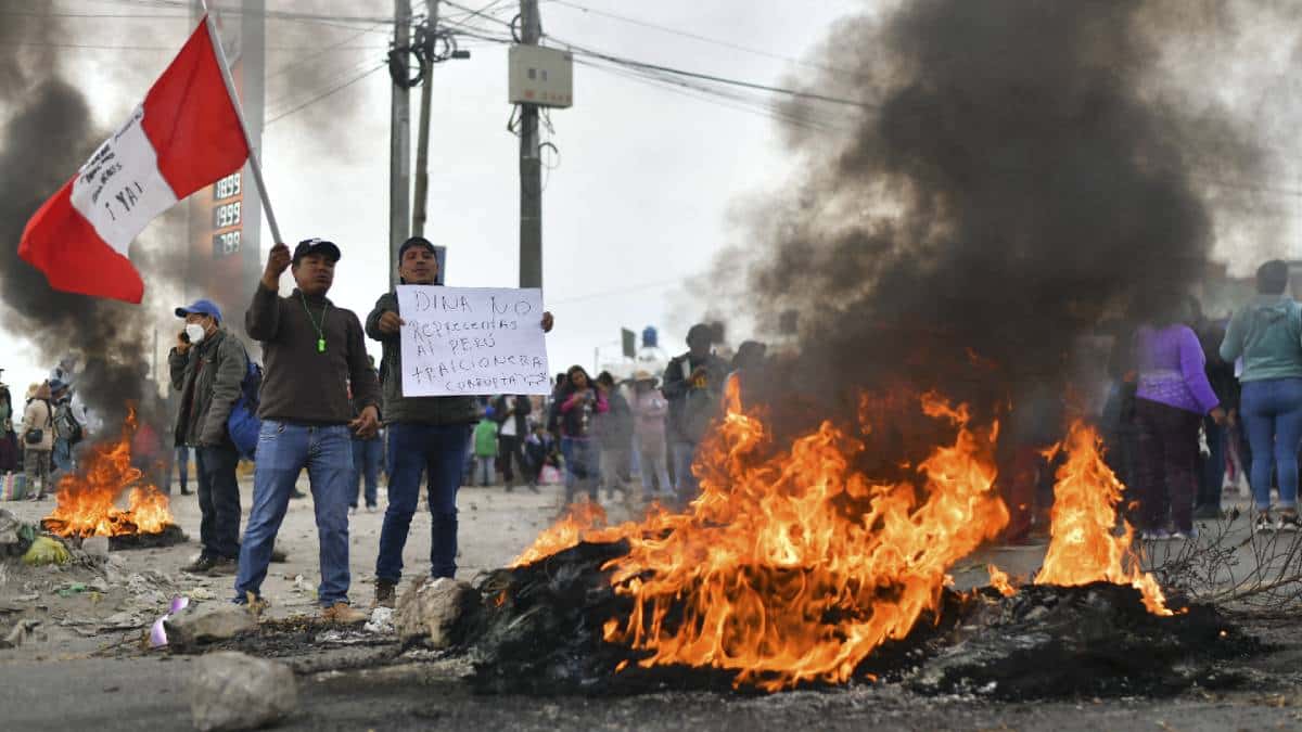 Se complican las protestas en Perú