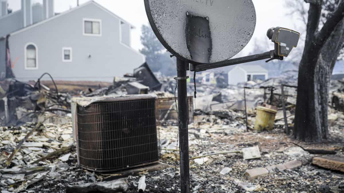 Dos desaparecidos por devastadores incendios en el centro de EE. UU.