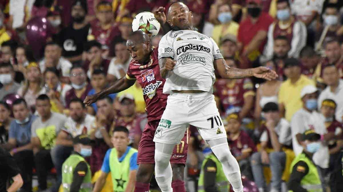 Jhon Vásquez igualó la final con un potente remate imposible para Cuesta