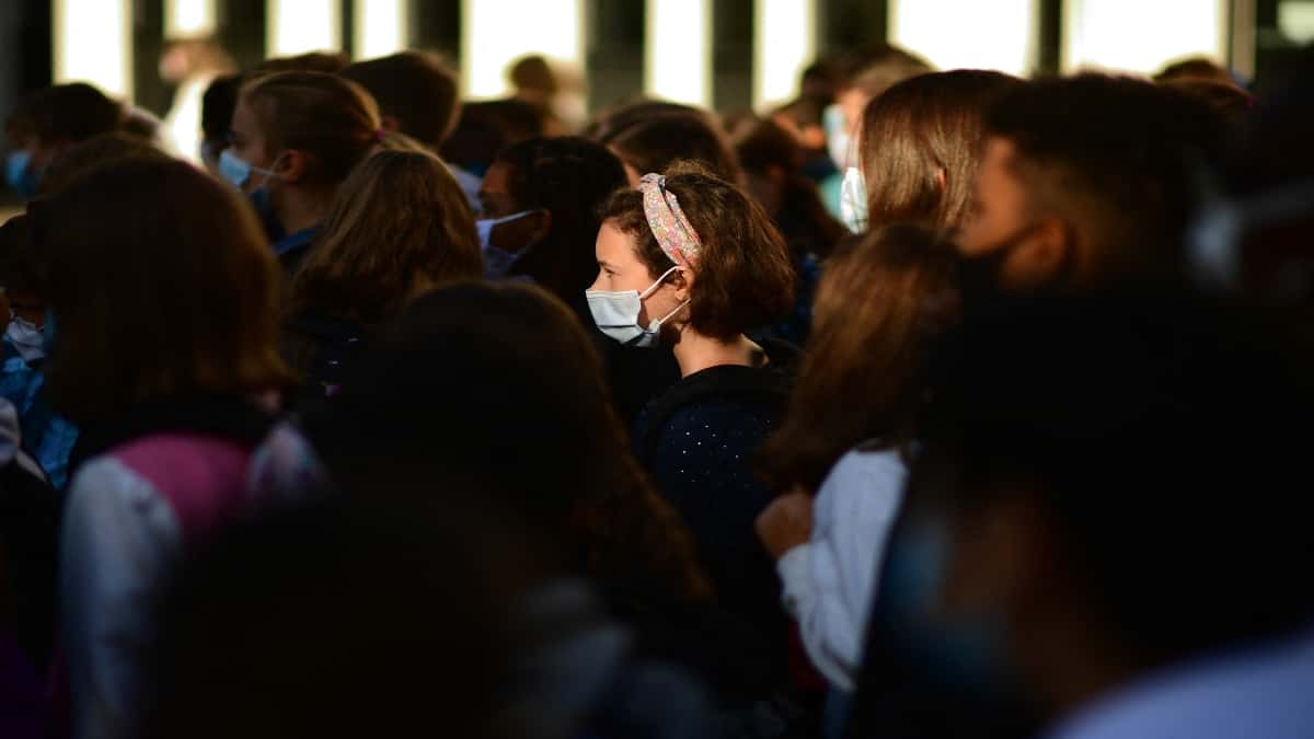 OMS advierte de 200 mil muertes más por covid-19 en diciembre.