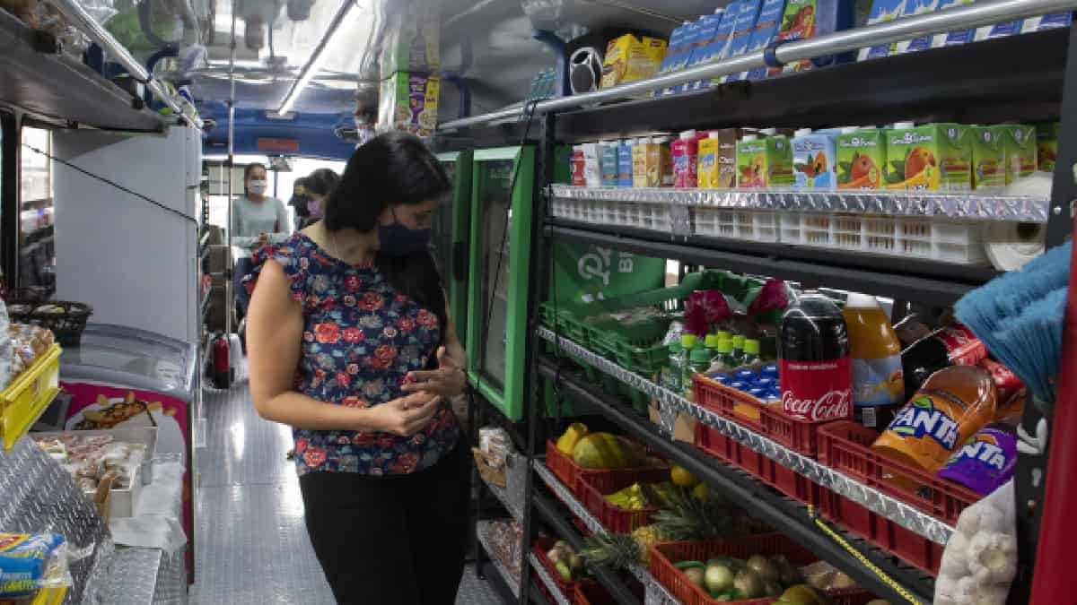 EE.UU. crea hoja de ruta para la lucha contra las PFAS, sustancias químicas muy comunes