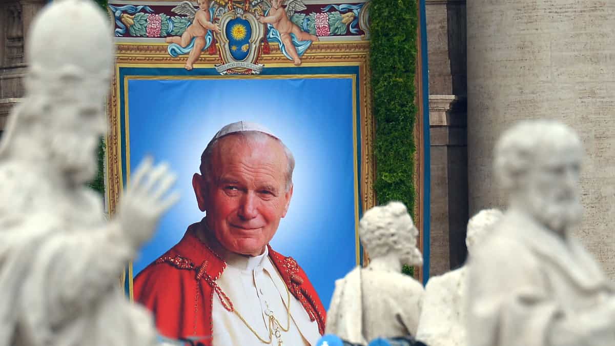 Francia: investigan la desaparición de reliquia del papa Juan Pablo II