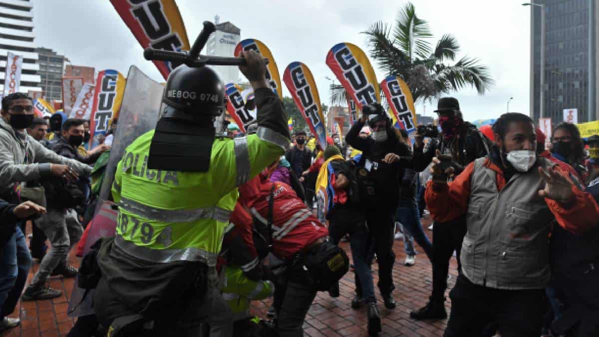 Policías investigados por presuntos homicidios en Cali