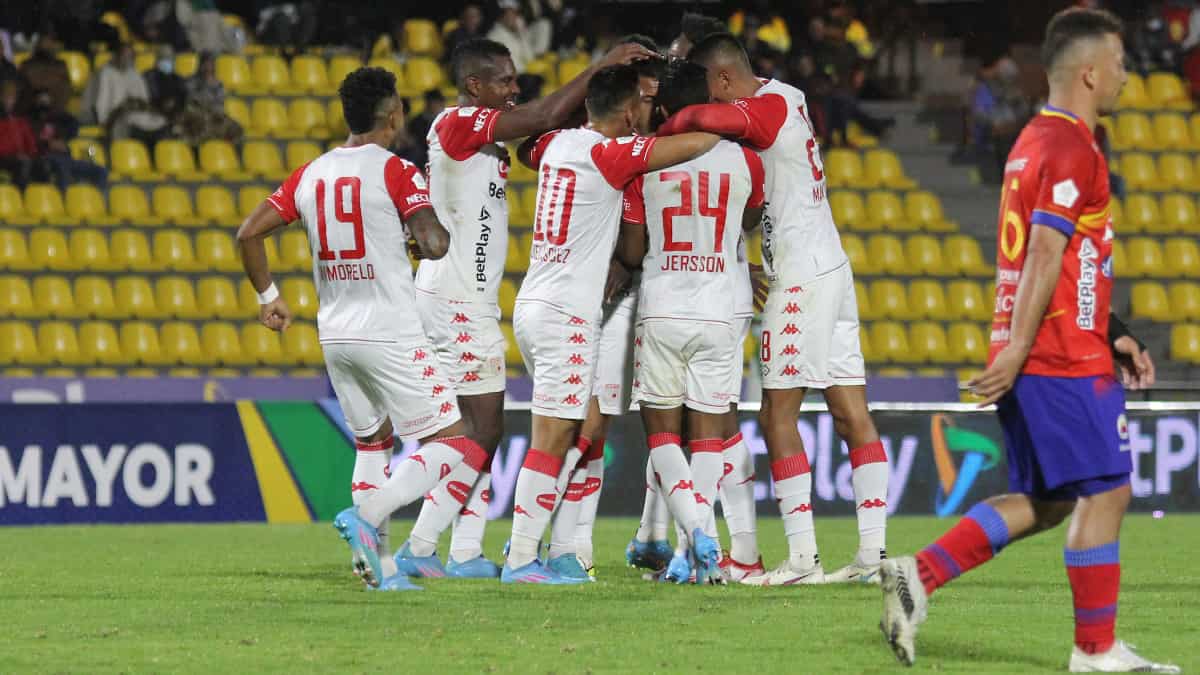 Santa Fe goleó 2-4 al Deportivo Pasto y toma vida en la Liga BetPlay