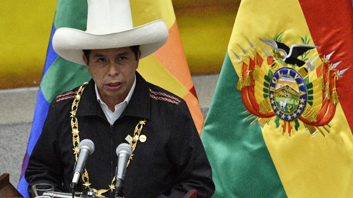 Congreso de Perú debate si abre proceso de destitución al presidente Pedro Catillo