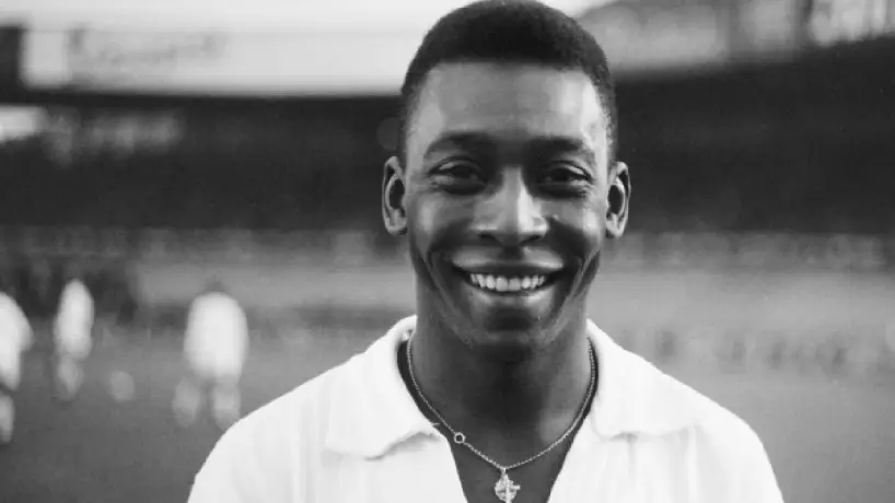 'Rey Pelé', el astro brasileño que le puso color al fútbol