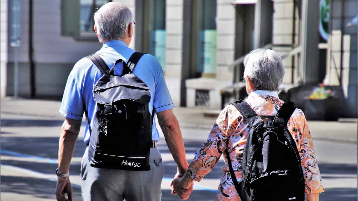 Madrid mantiene edad laboral, pero sube impuestos para asegurar pensiones