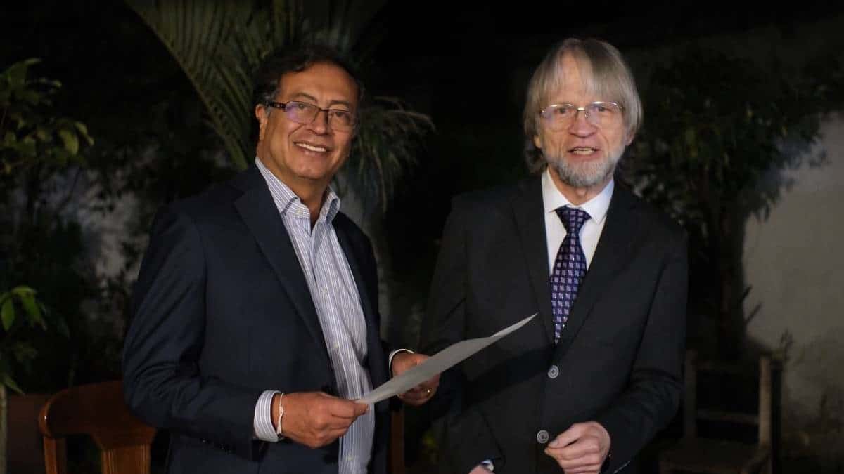 Antanas Mockus apoyará a Gustavo Petro