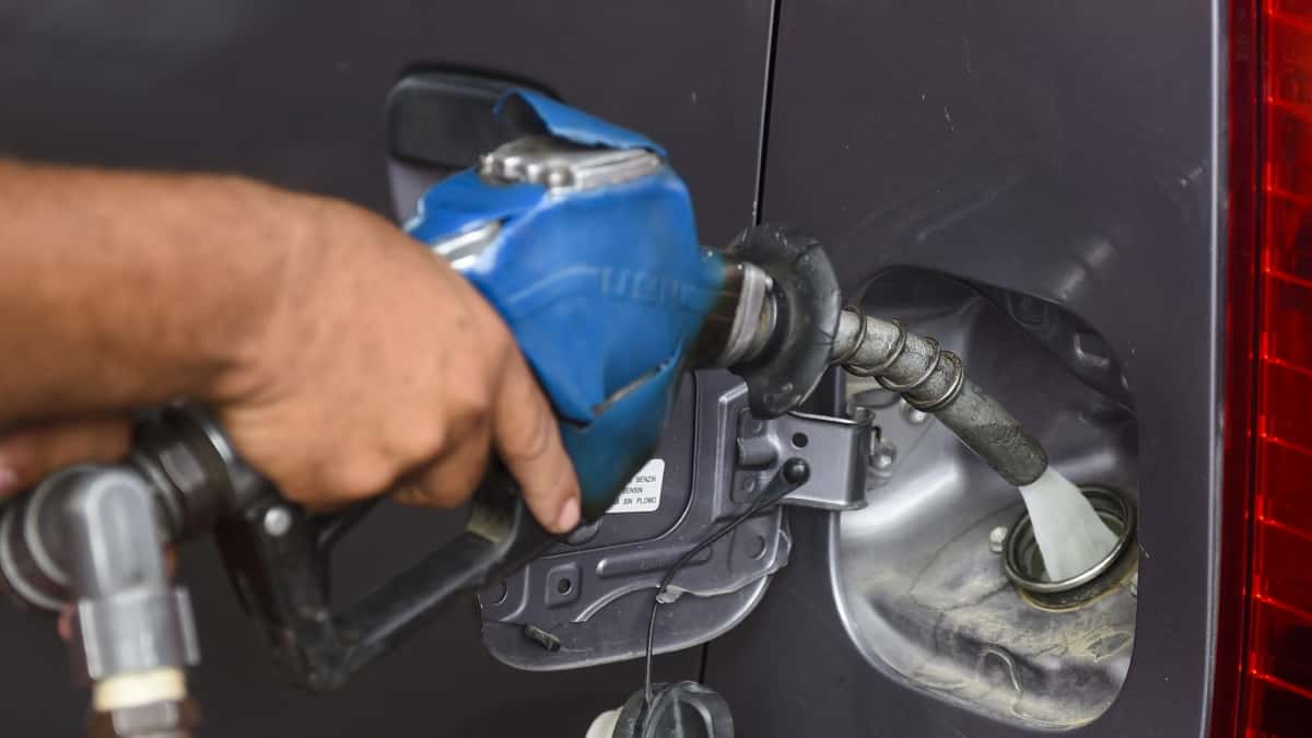 Precio de la gasolina subiría a partir de junio