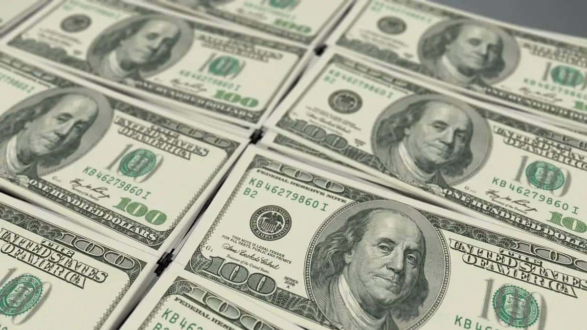 Precio del dólar en Colombia un día después del primer debate de reforma tributaria