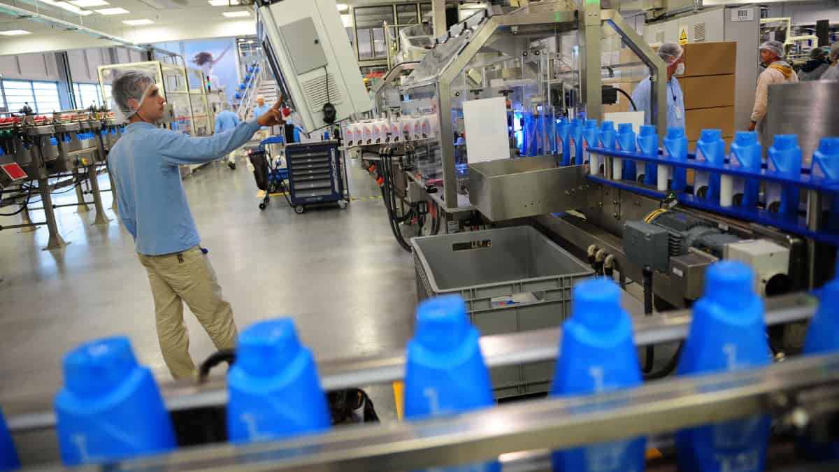 Procter & Gamble aumenta ingresos, pero reduce sus beneficios