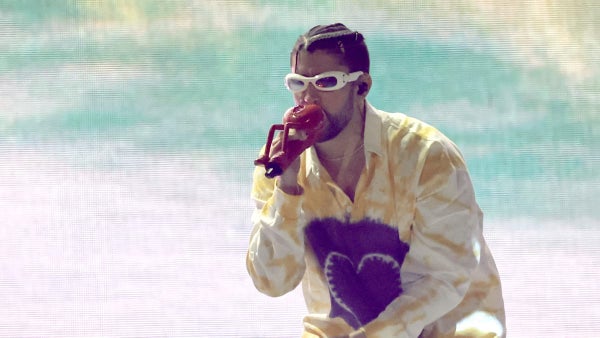Bad Bunny responde con humor a las críticas por su presentación en el Super Bowl