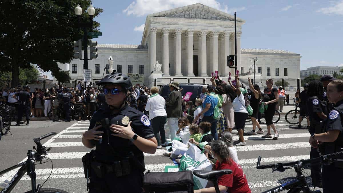 Manifestaciones en contra de la prohibición del aborto en Estados Unidos