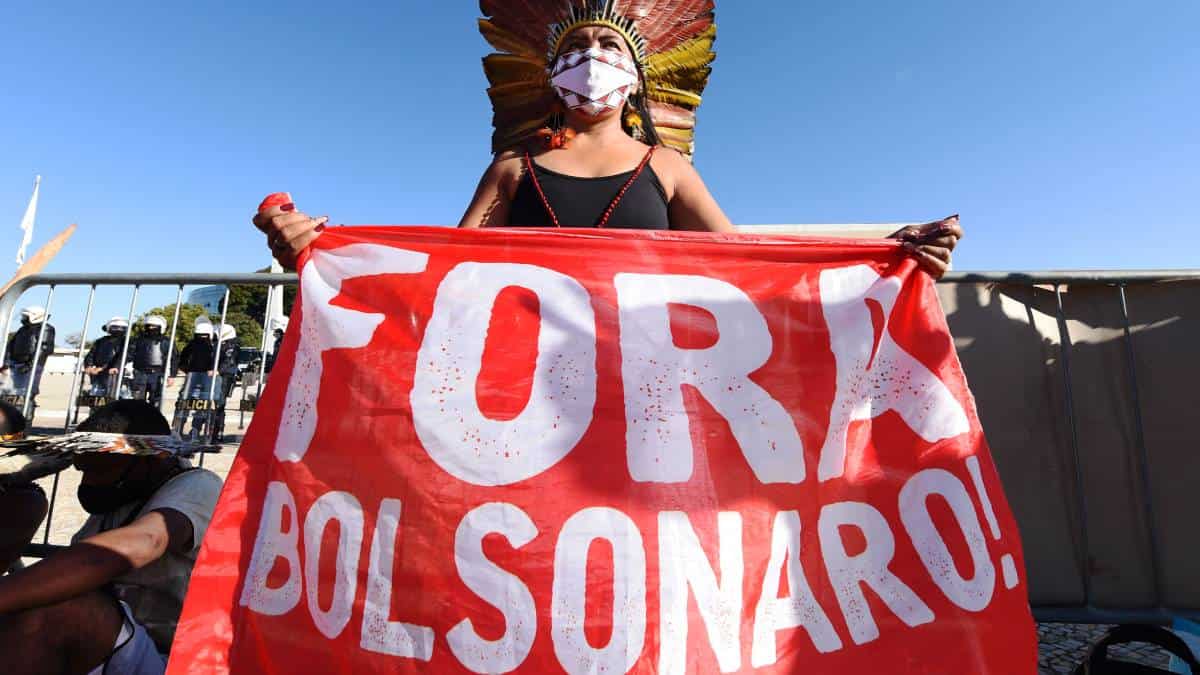 Miles de brasileños vuelven a protestar contra Jair Bolsonaro