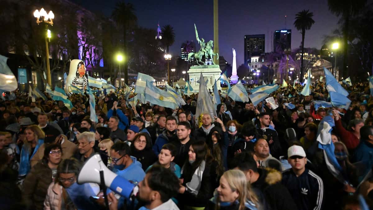 ¿Por qué protestan en Argentina contra Alberto Fernández?