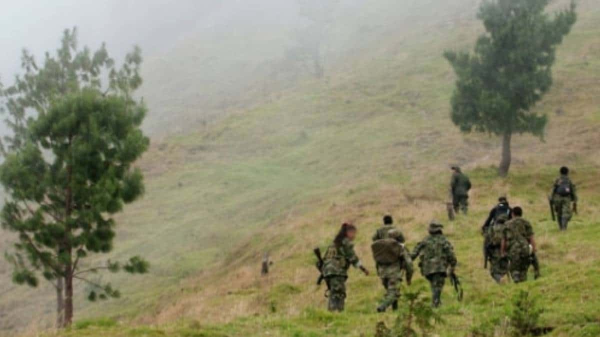 Proyecto de "paz total" para dialogar con paramilitares