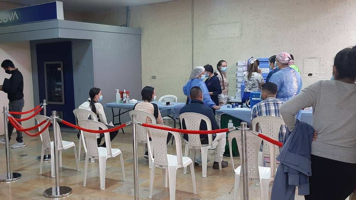 Vacunación Portal de Suba, Transmilenio.