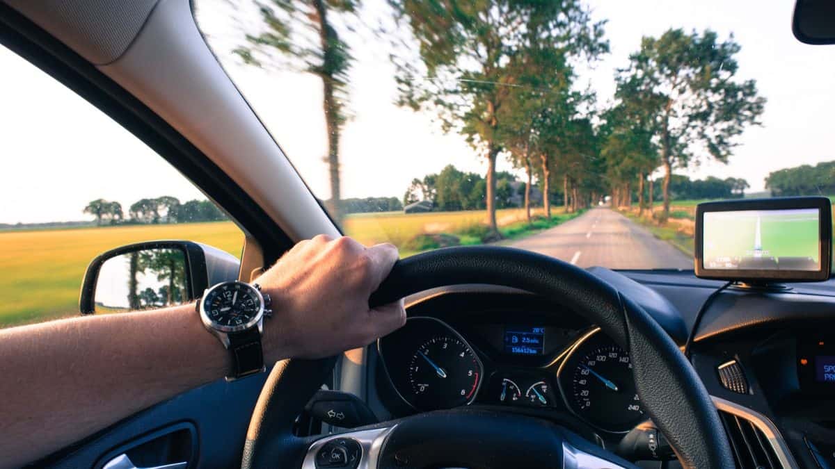 Quién responde si lo atropella un vehículo de enseñanza