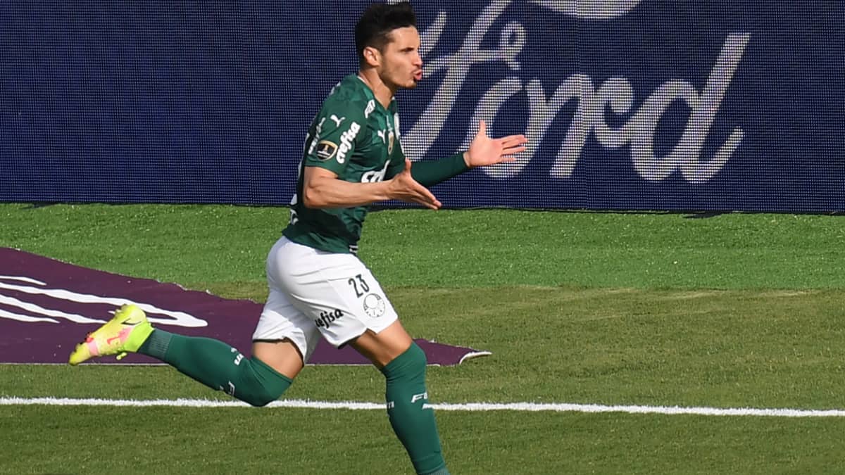 Gol de Raphael Veiga