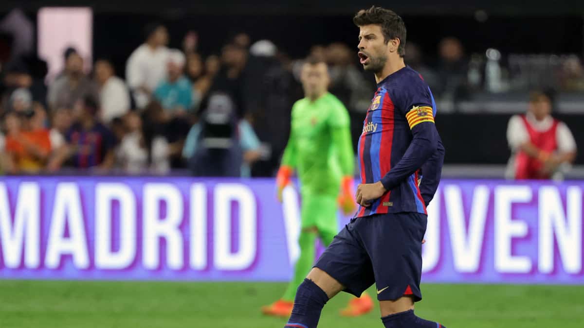 Reacción de Piqué tras ser abucheado por Shakira