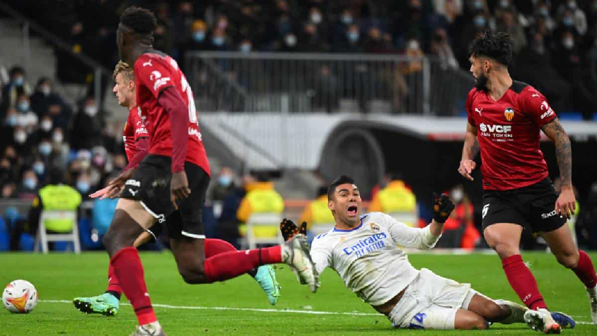 Valencia genera polémica en redes sociales contra el Real Madrid