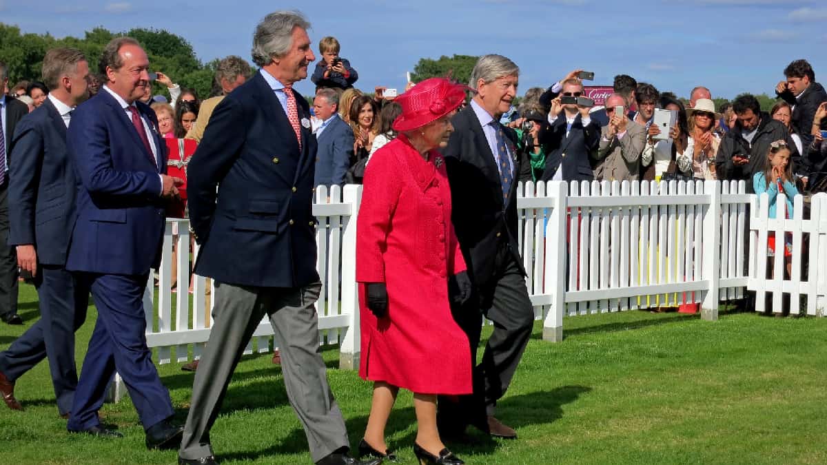 La reina Isabel II decidió que no viajará a Glasgow para participar en la COP26