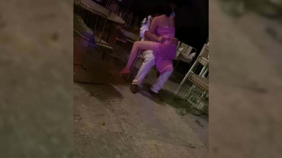 Hombre teniendo relaciones en público no es Álex Flórez