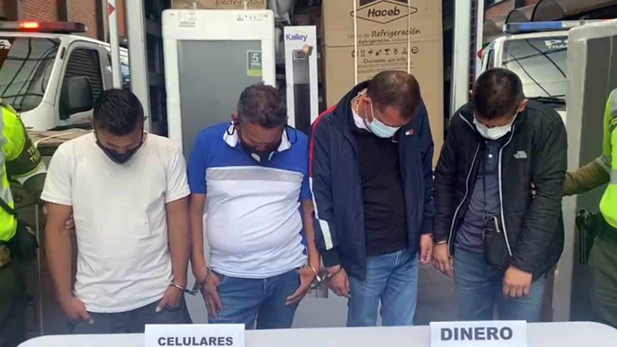 Hombres capturados por piratería terrestre